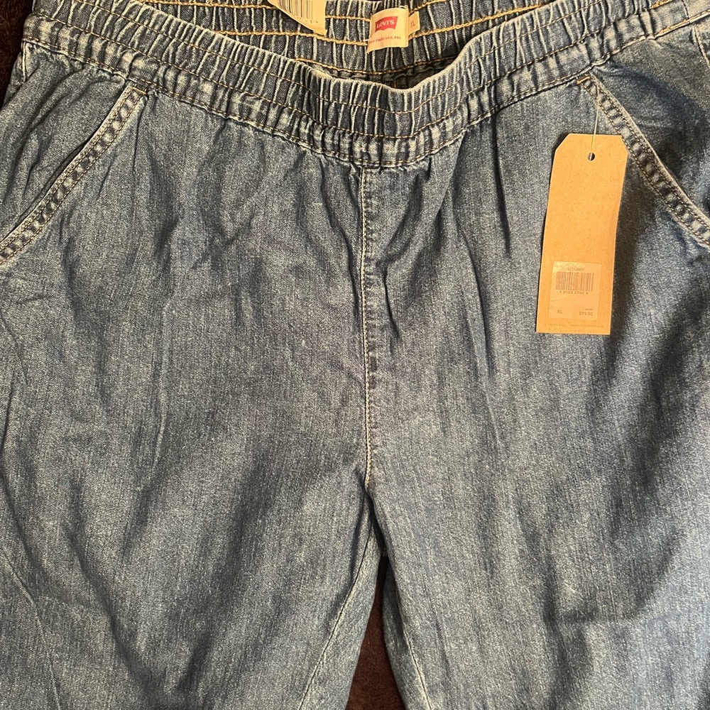 Levi’s Jeans